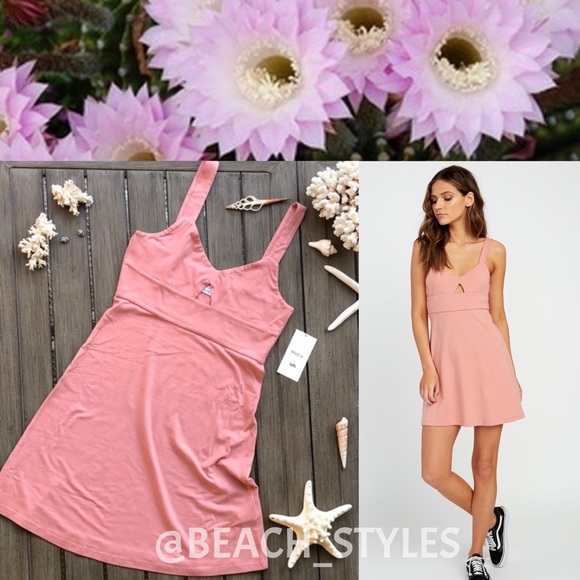 RVCA Dresses & Skirts - 🌴🌼RVCA- ALL TALK DRESS🌼🌴